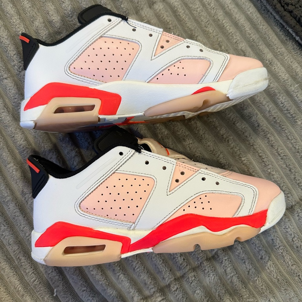 Air Jordan 6 Retro Low Kids Size 4